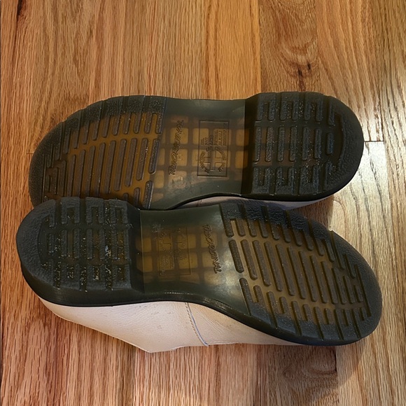 Women’s Doc Marten Mary Jane’s - Picture 7 of 8